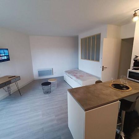 Appartement Tout Equipe 2 A 4 Couchages St Charles Marseille Eksteriør billede