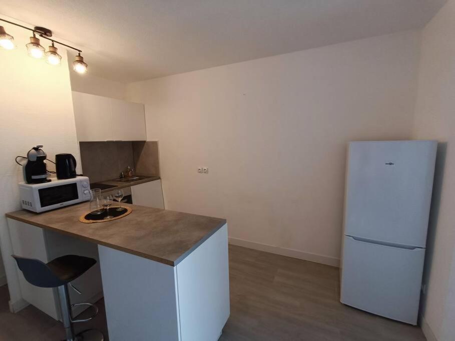 Appartement Tout Equipe 2 A 4 Couchages St Charles Marseille Eksteriør billede