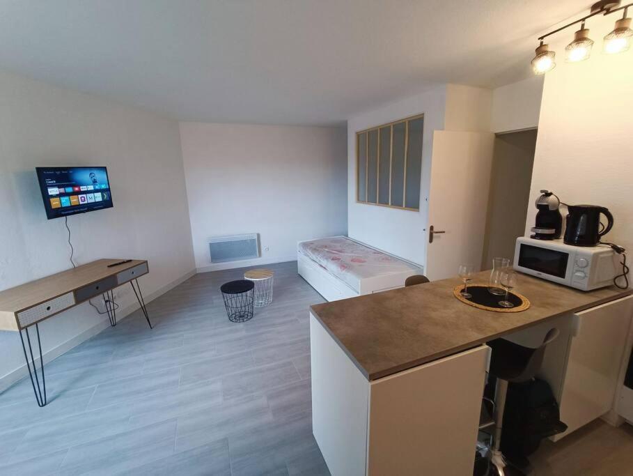 Appartement Tout Equipe 2 A 4 Couchages St Charles Marseille Eksteriør billede