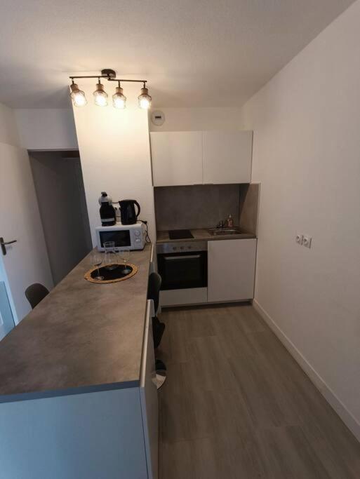 Appartement Tout Equipe 2 A 4 Couchages St Charles Marseille Eksteriør billede